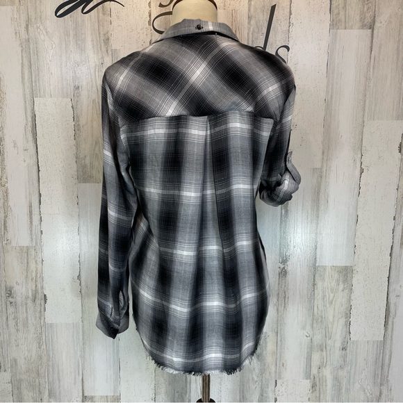 Cloth & Stone Black Gray Plaid Frayed Hem Button Down Shirt Size Small - Picture 6 of 11